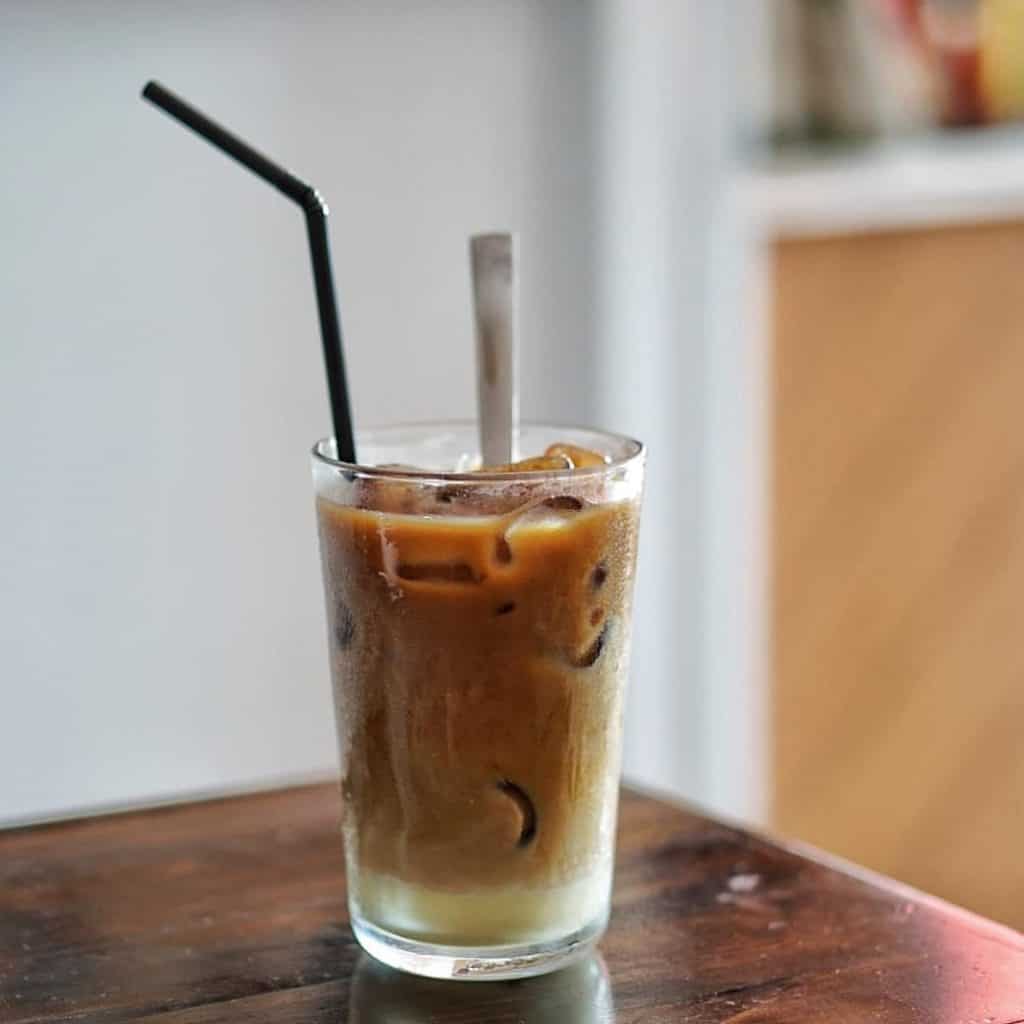 Kedai kopi laris
