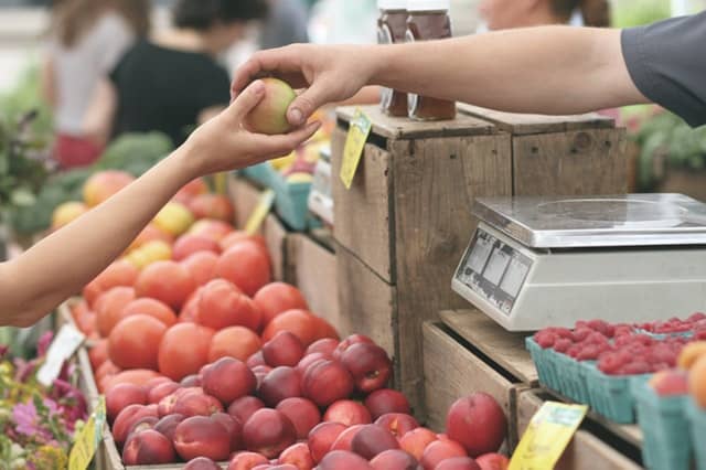 Pasar Buah Pelanggan dan Penjualan Gambar