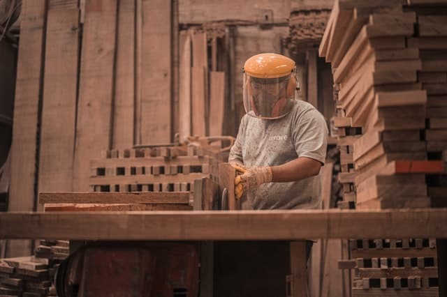 biaya-material-biaya-tenaga-kerja-overhead-pabrik