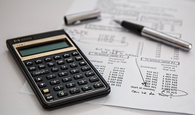 proses dalam akuntansi menganalisis laporan keuangan