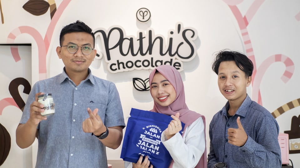 Usaha Kecil Pathis Chocolade menggunakan Aplikasi Pembukuan Beecloud