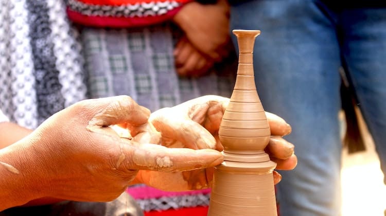 Kerajinan Keramik