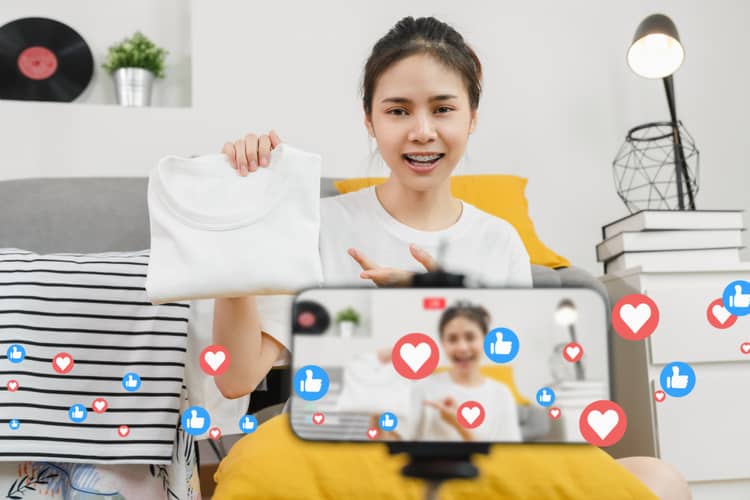 Contoh Ilustrasi Influencer Marketing Di Sosial Media