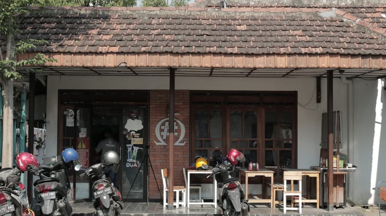 Tampak Depan Vape Store Bojonegoro