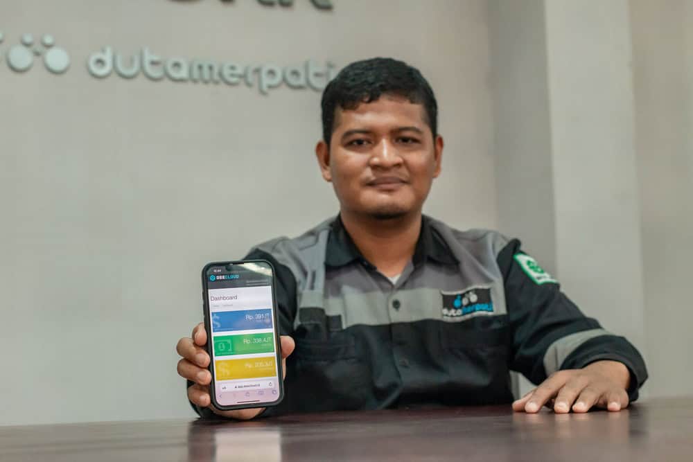 Staff Pt Duta Merpati Suka Akses Aplikasi Pembukuan Beecloud Dari Hape