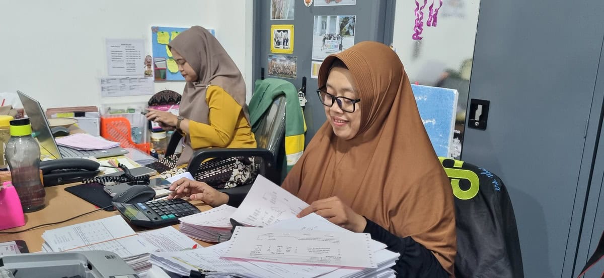 Kesibukan Kondisi Kantor Cv Sumber Kana Berkat