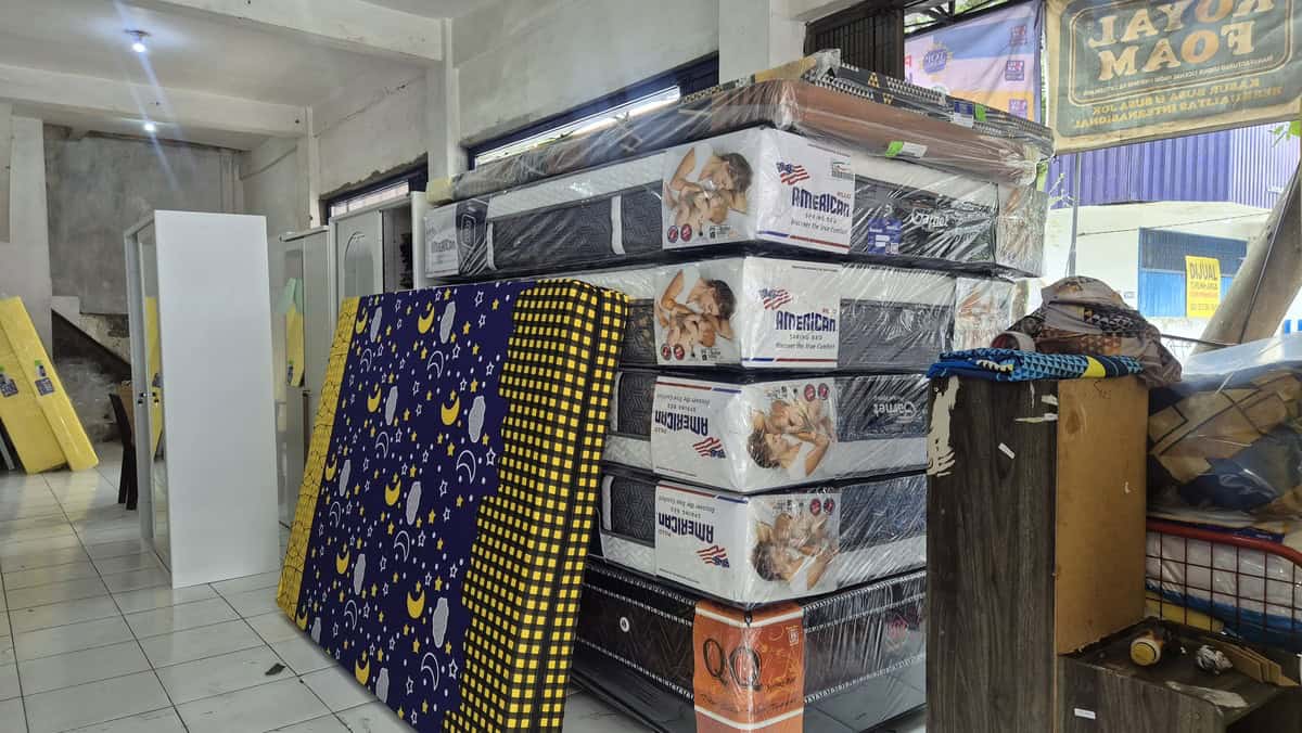 Produk Yang Dijual Toko Spring Bed Malang